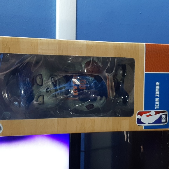 Forever Collectibles Other - NEW YORK KNICKS "Forever Nightmares" Zombie NBA Bobblehead